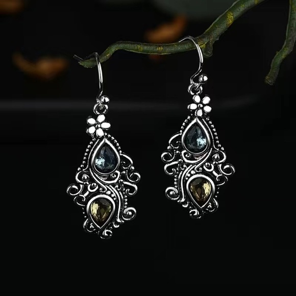 Boho earrings dangle flower water new - Picture 1 of 6